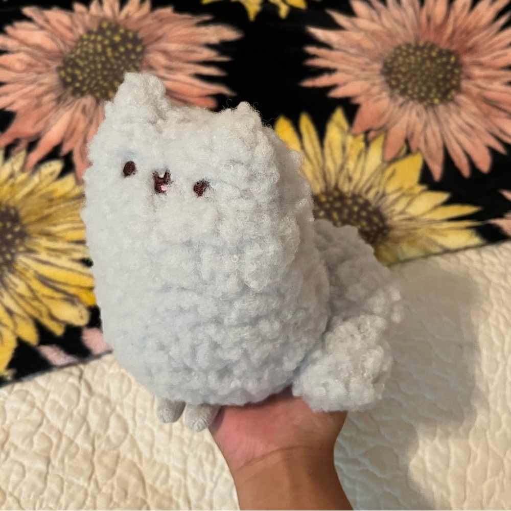 Cat plushie